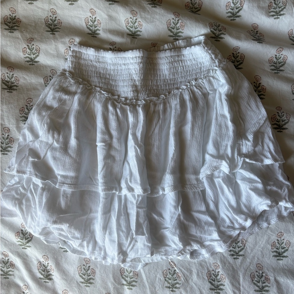 white hollister skirt